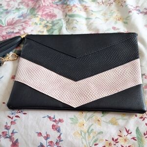 Elegant Black and Pink Women's Clutch